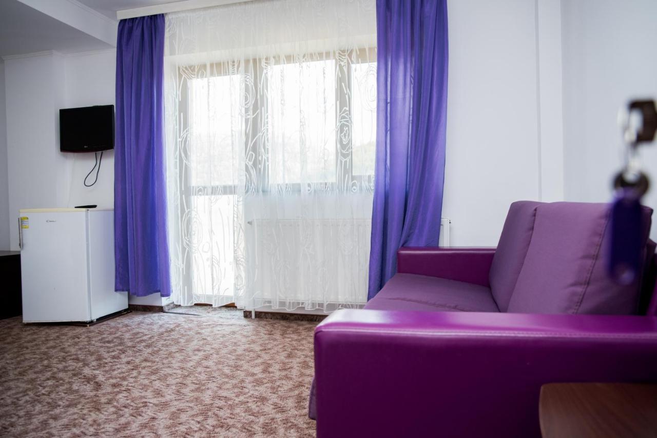 Vila Alegria Buşteni Buitenkant foto